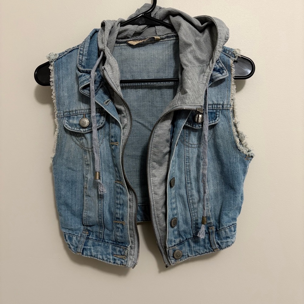 Highway Jeans Blue Denim Vest with Gray Hood Women’s Juniors Small